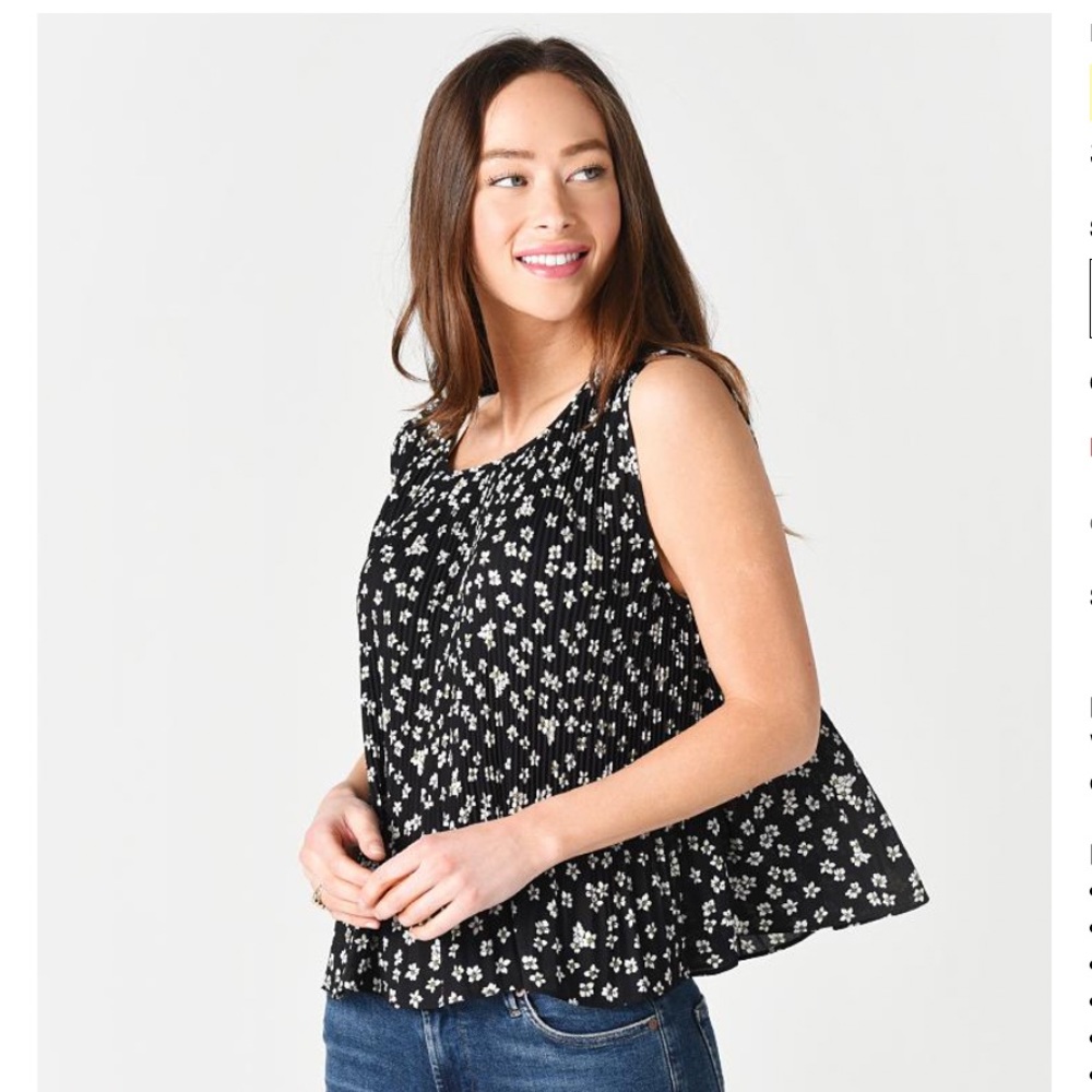 BB Dakota Women’s Floral Affair Top